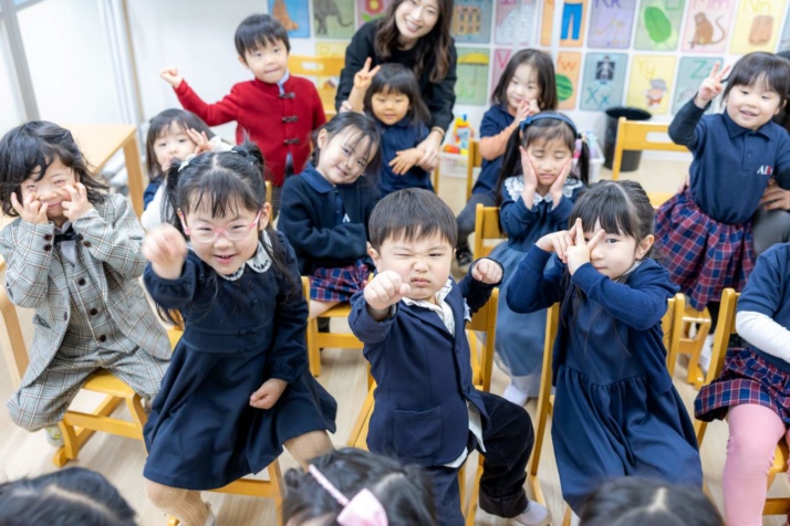 アライブインターナショナルスクールの子どもの様子