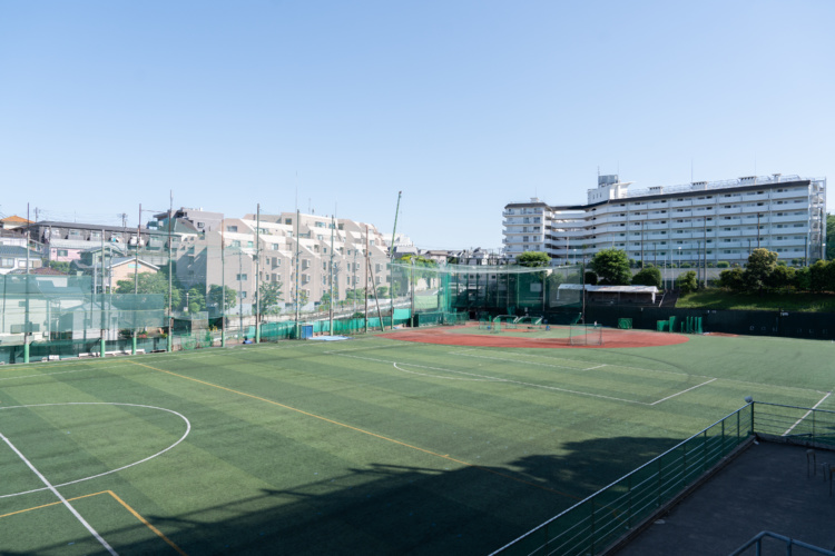 日本大学豊山女子中学校・高等学校のグラウンド