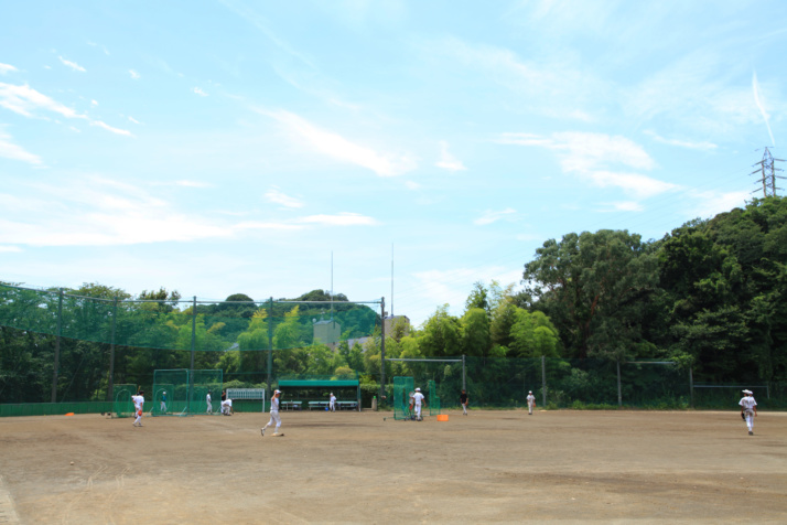 栄光学園中学高等学校野球部の練習風景