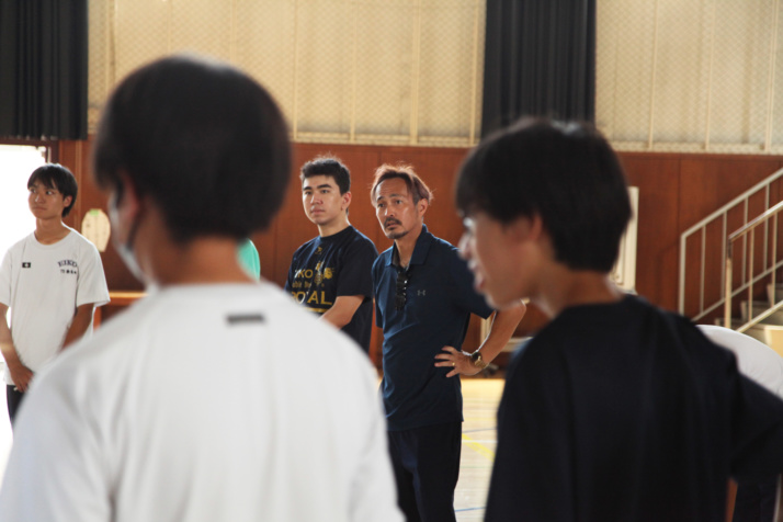 栄光学園中学高等学校ダブルダッチ部の練習風景