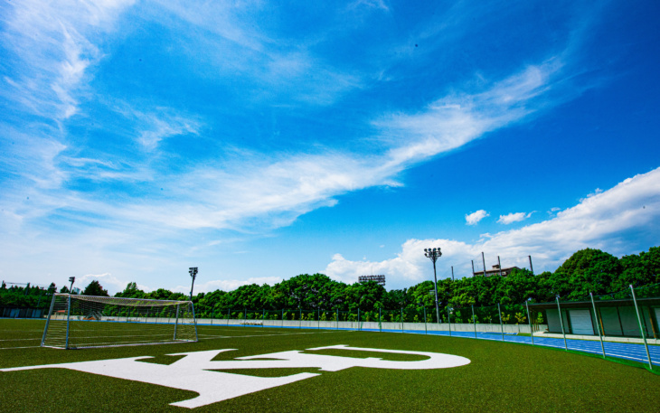 神奈川大学附属中・高等学校のグラウンド