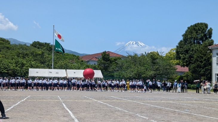 不二聖心女子学院中学校・高等学校の体育大会の様子