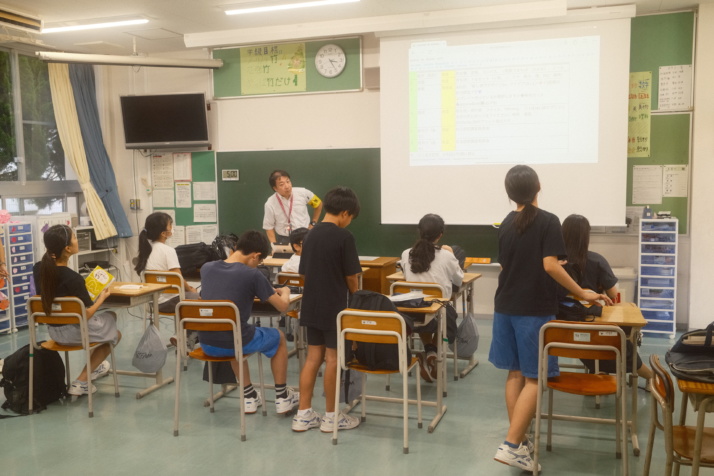 お茶の水女子大学附属中学校の帰国生クラスの授業風景