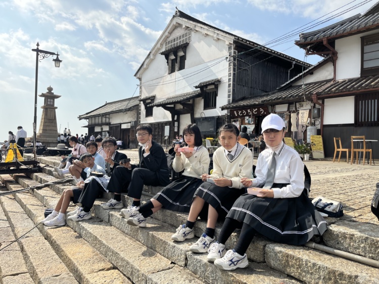 「銀河学院中・高等学校」の鞆学の風景