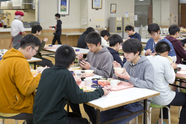 函館ラ・サール中学校・高等学校の寮生活の様子