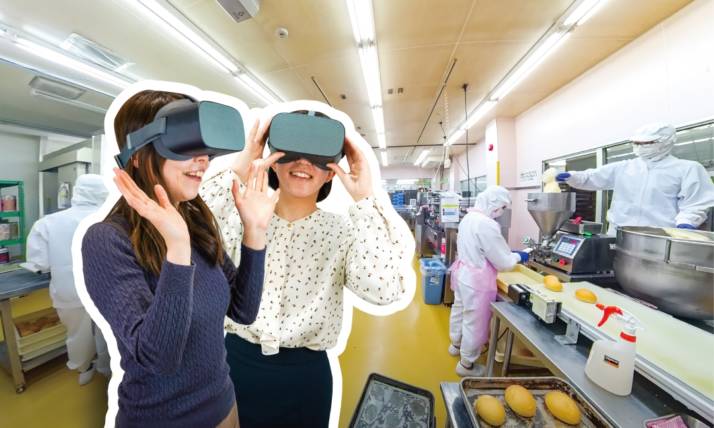 「八天堂カフェリエきさらづ」で参加できる「八天堂VR工場見学」の様子（イメージ）