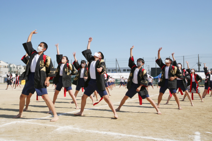 大阪教育大学附属平野中学校の体育祭の風景