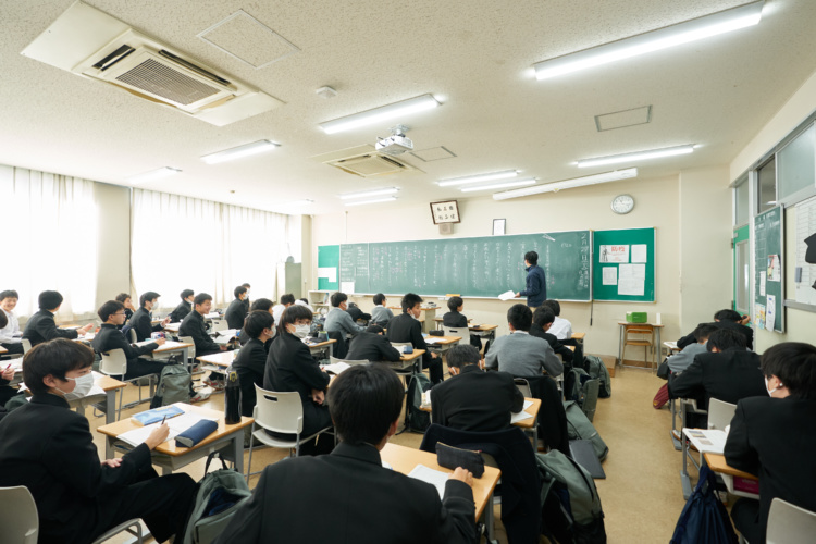 本郷中学校・高等学校の授業風景