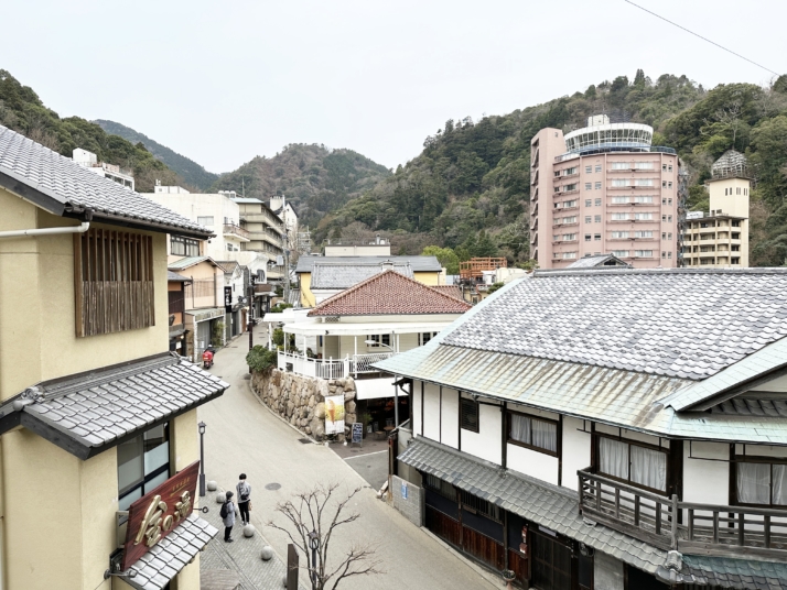 HOTEL ALGOの客室の窓からの風景