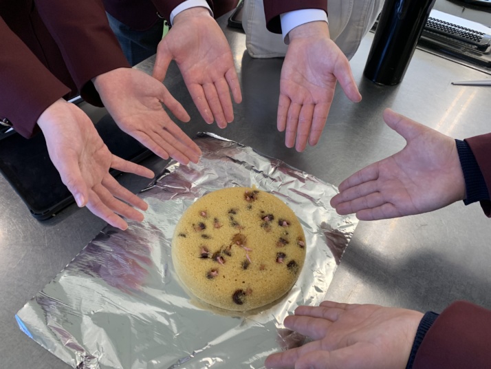 名古屋経済大学市邨中学校の「Miraiゼミ」の炊飯器ゼミ