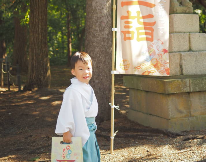 北海道岩内郡にある岩内神社で七五三詣をした男の子