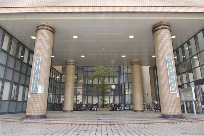 城南学園小学校の校門