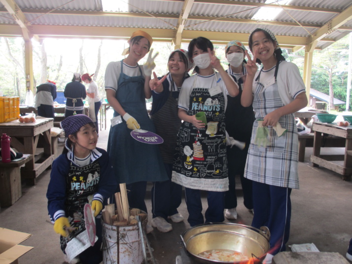 鹿児島純心女子中・高等学校の生徒たちの様子