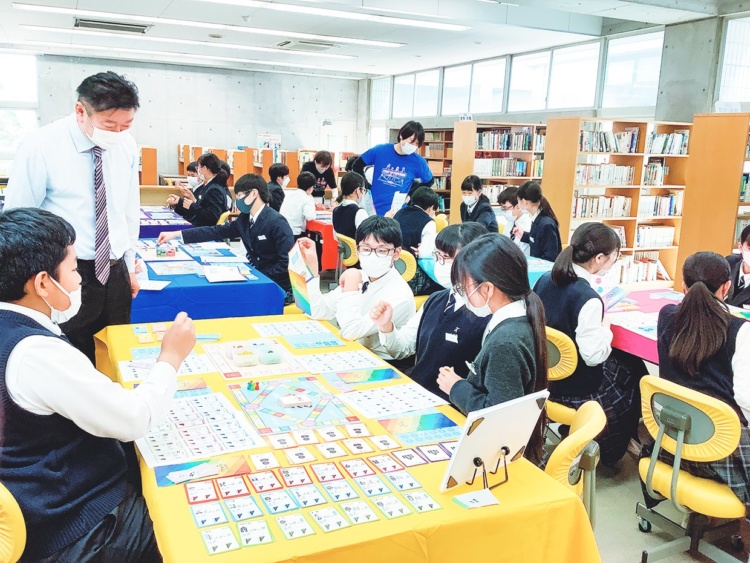 敬愛中学校・高等学校のアントレプレナー講座