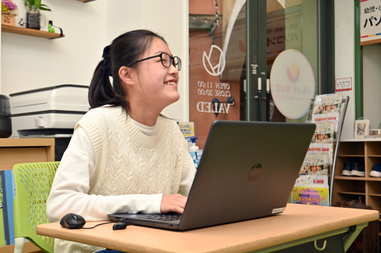 バレッドキッズで学ぶ子どもの様子