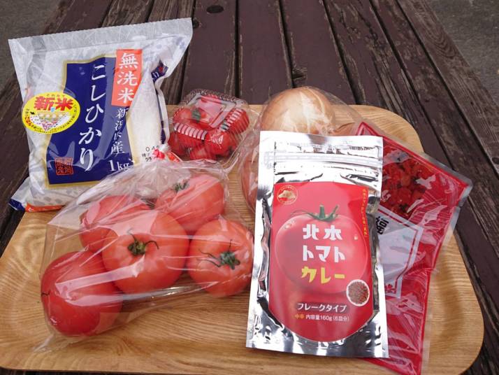 サンアメニティ北本キャンプフィールドの「きたもとトマトカレーセット」