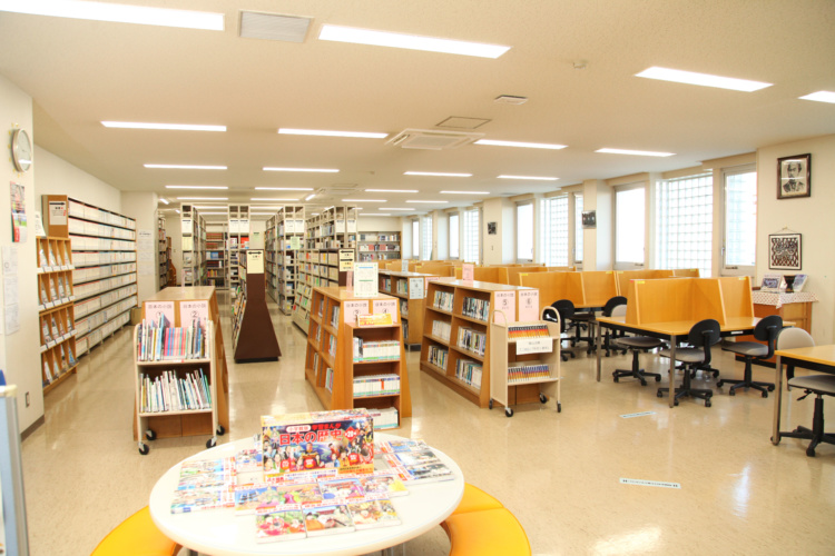 攻玉社中学校・高等学校の図書室