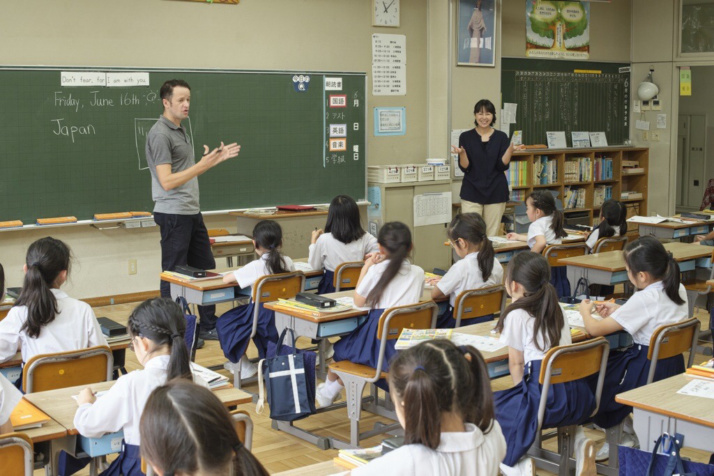 晃華学園小学校の英語の授業風景