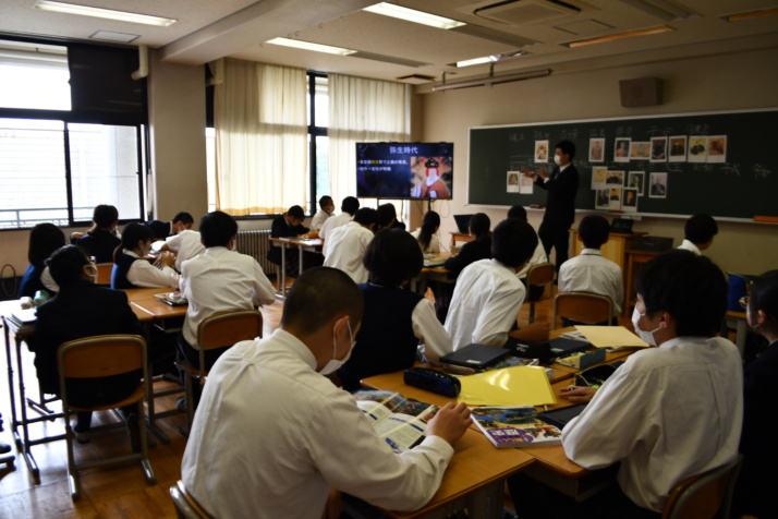 國學院大學栃木中学校・高等学校の歴史の授業