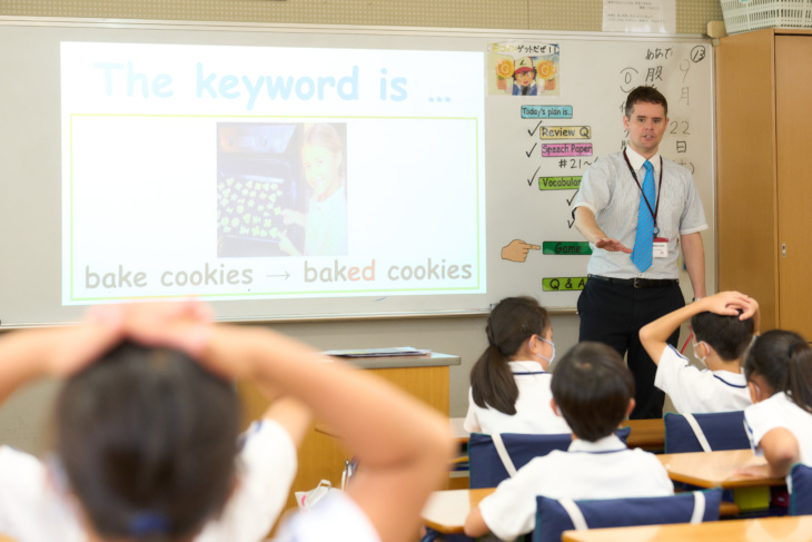 甲南小学校の英語の授業風景