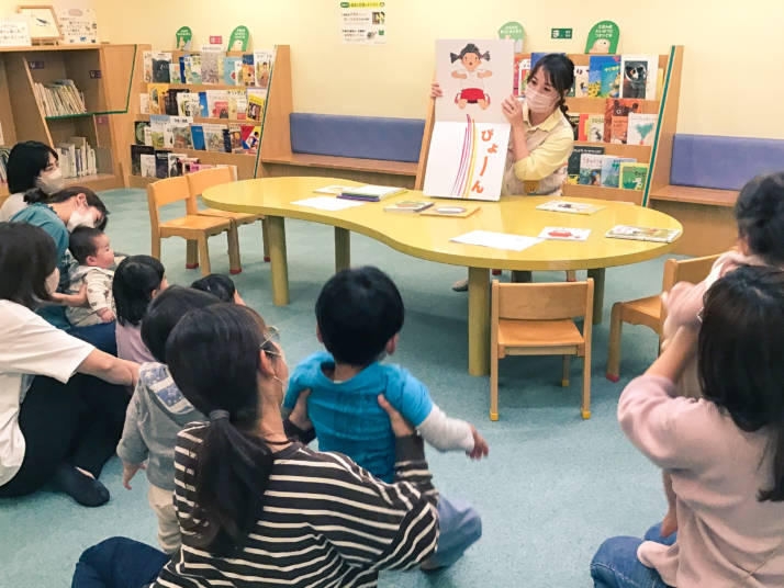 福岡県北九州市の元気のもりで開催された読み聞かせイベント