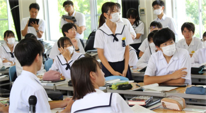 熊本大学教育学部附属中学校の授業の様子