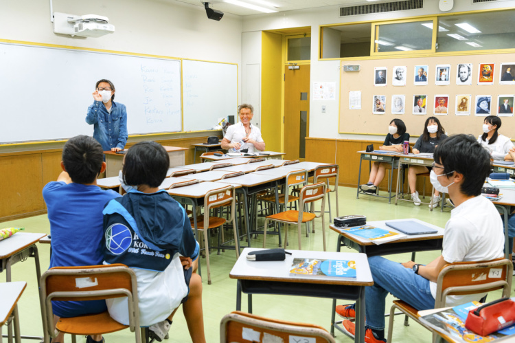 公文国際学園中等部・高等部の英語の授業風景