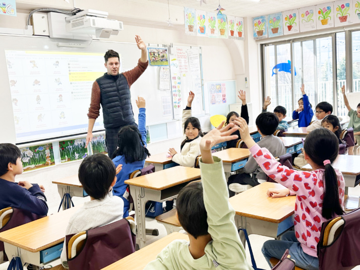 LCA国際小学校の授業風景