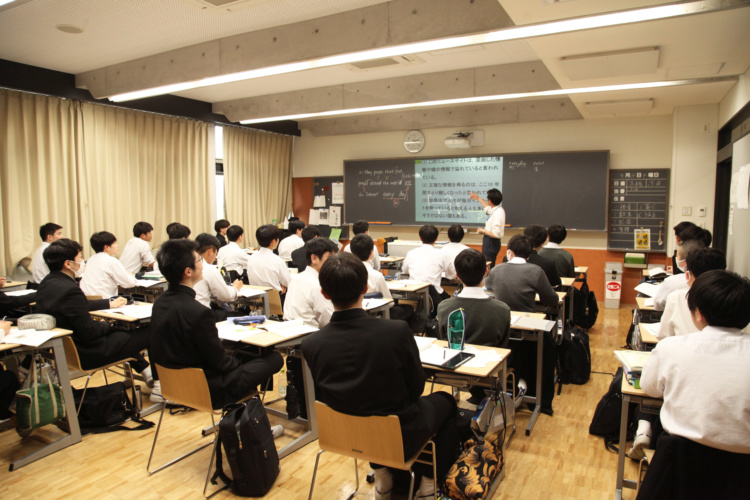 明治大学付属中野中学・高等学校の授業風景