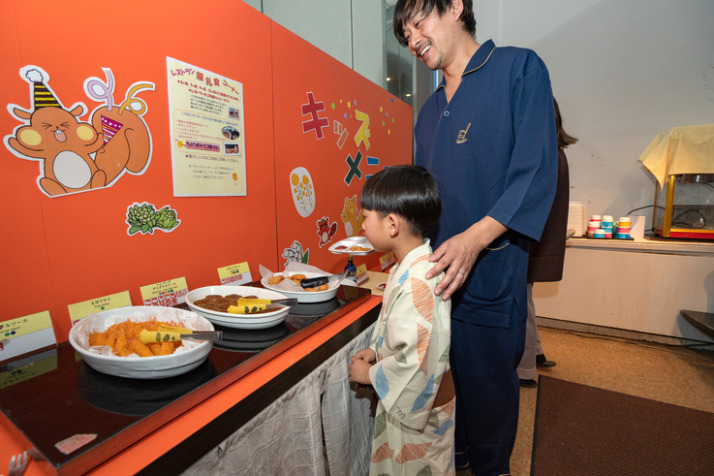 群馬県利根郡みなかみ町にある「水上高原ホテル２００」のキッズバイキングコーナー