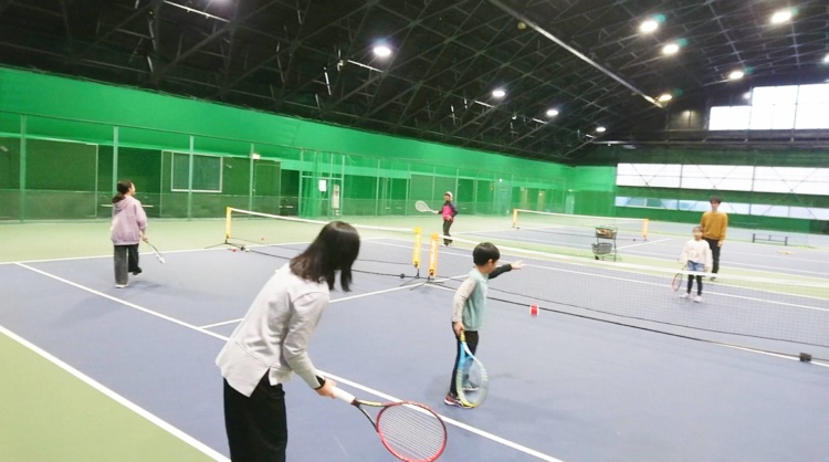 「お母さんと一緒」クラスの練習の様子