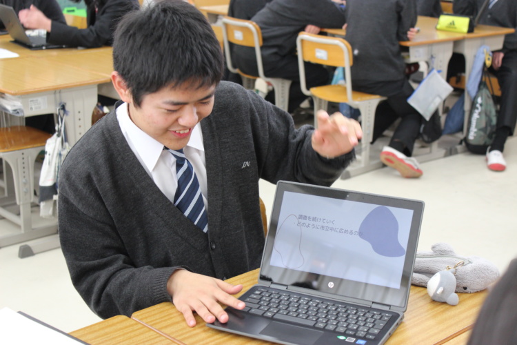 長野市立長野中学校・長野高等学校の授業風景