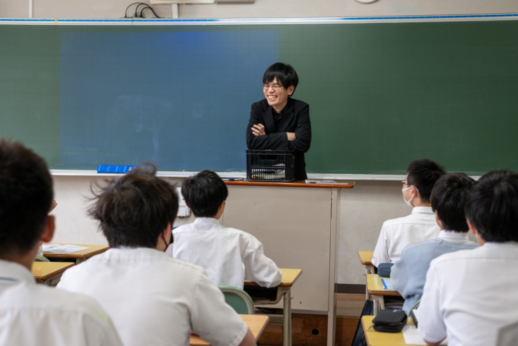 西大和学園中学校・高等学校の授業風景