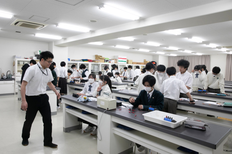 大阪桐蔭中学校・高等学校の授業風景