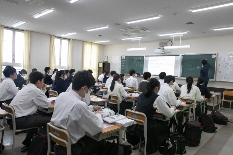 大阪桐蔭中学校・高等学校の授業風景