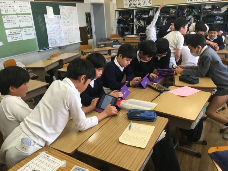 立教小学校のiPadを使用した授業の様子