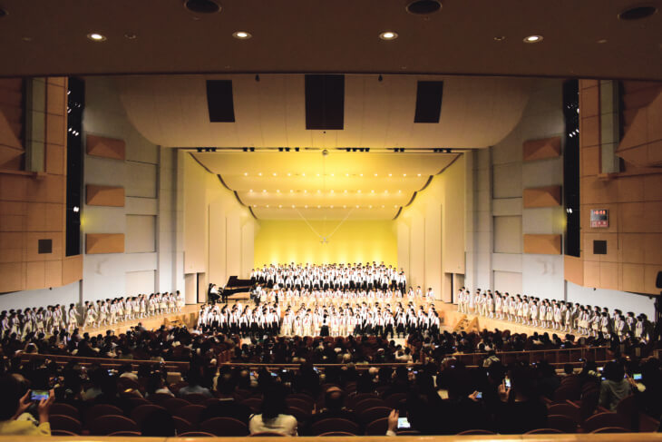 才教学園小学校・中学校のさいきょう祭合唱のひとコマ