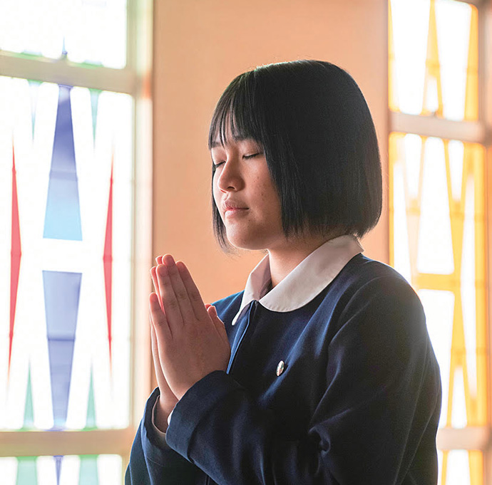 桜の聖母学院中学校・高等学校でのお祈り