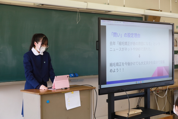 桜の聖母学院中学校・高等学校の探究学習の様子