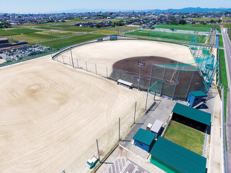 佐賀学園高等学校のグラウンド