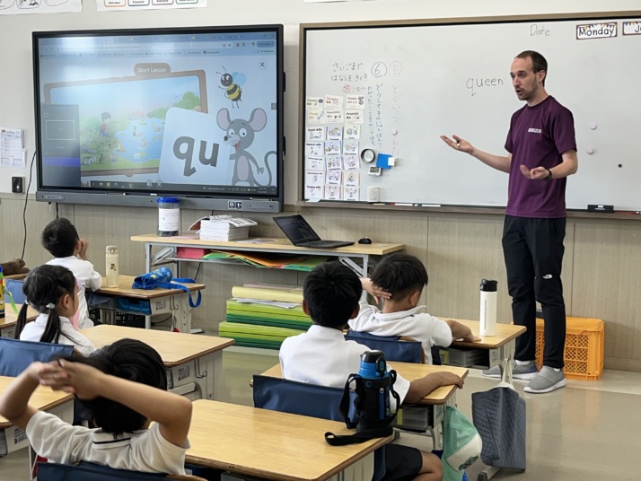 ホライゾン学園仙台小学校のイマージョン教育の様子