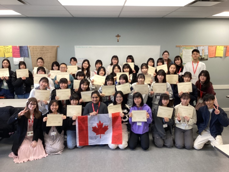 セントヨゼフ女子学園高等学校・中学校のカナダ語学研修の様子