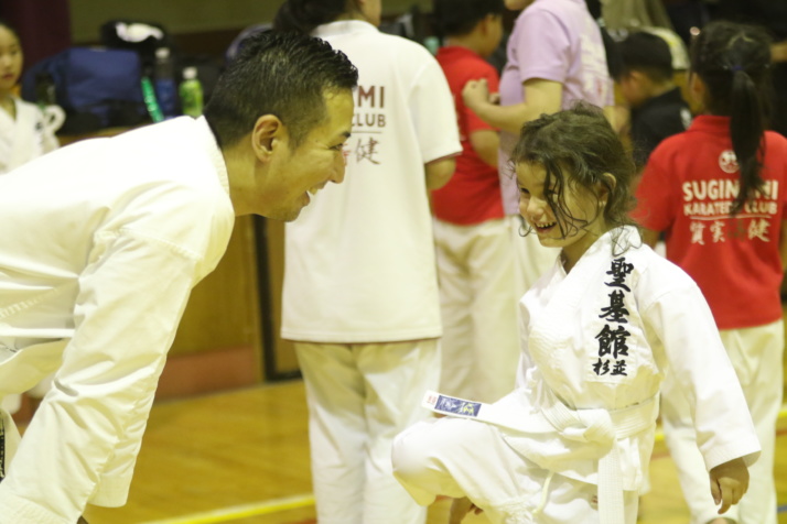 杉並空手道クラブ聖基館の池谷さんと会員