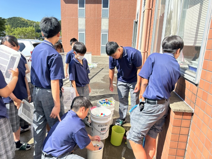 高川学園中学校・高等学校の「保健部」の部署活動風景