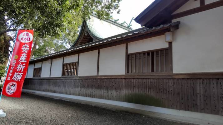 高忍日賣神社の建物外観