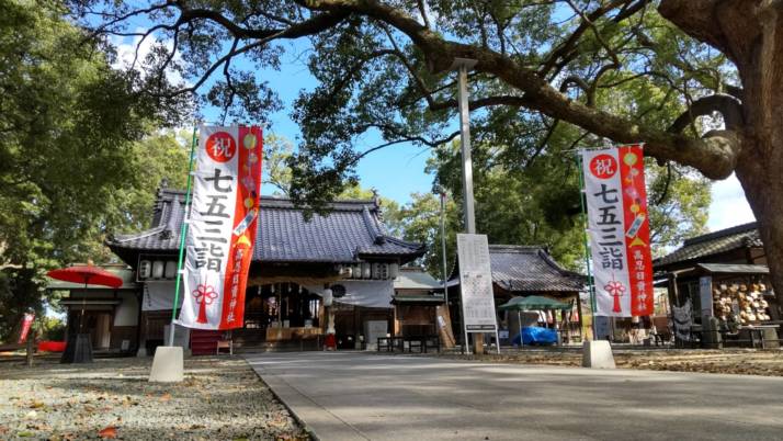 高忍日賣神社の境内の様子