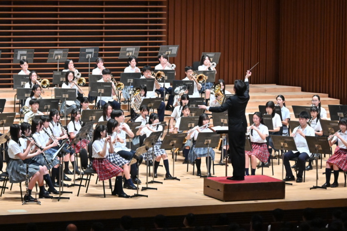 玉川学園中学部・高等部吹奏楽部の演奏風景