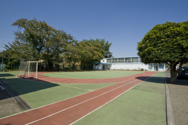 東京三育小学校のグラウンド