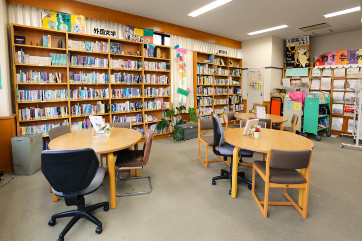 東京学芸大学附属竹早中学校の図書館