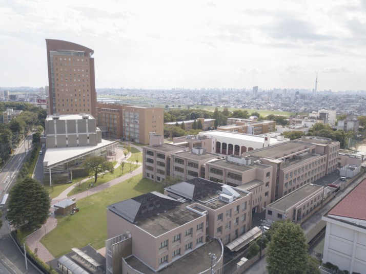 和洋国府台女子中学校高等学校の学園遠景